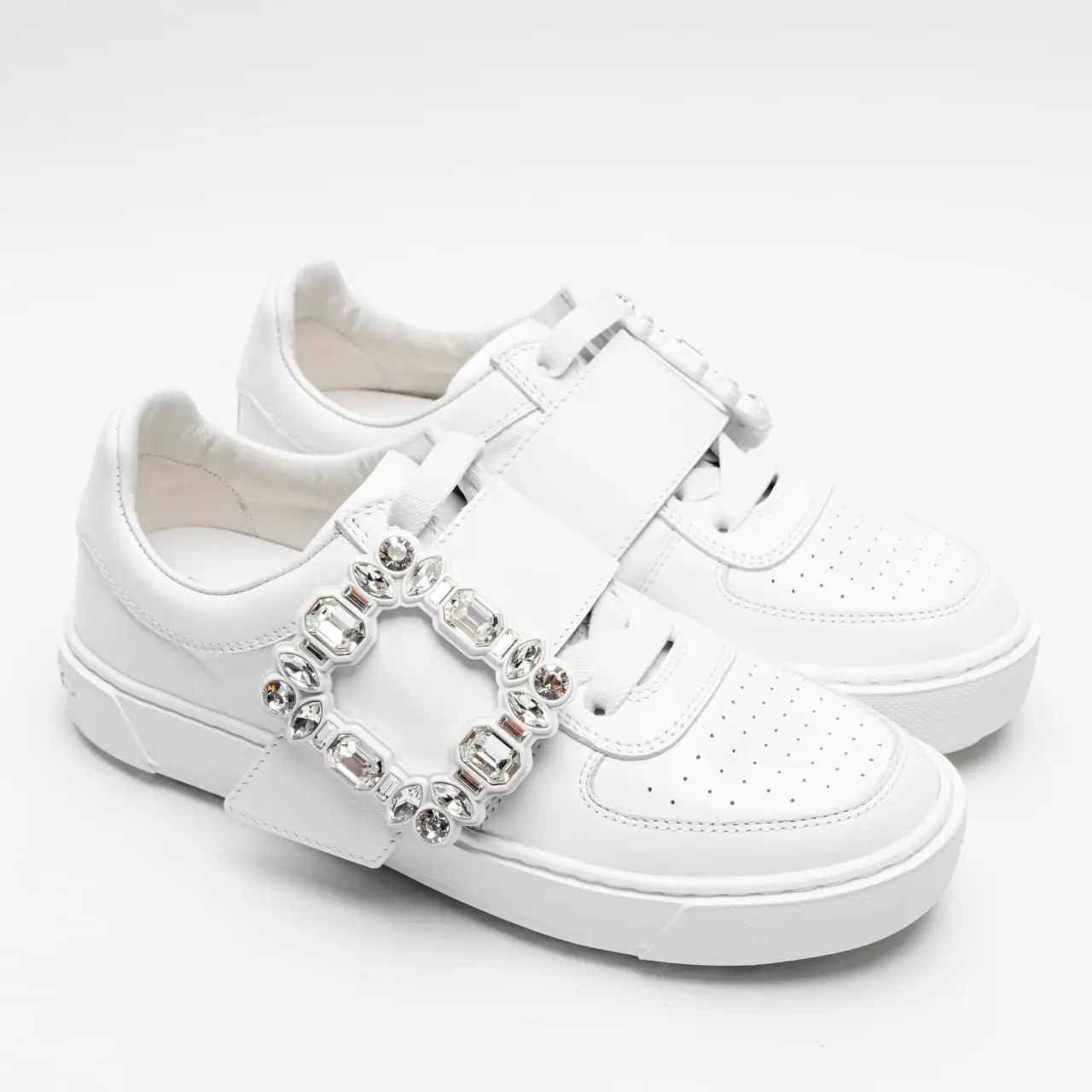 Roger Vivier★Very Vivier Strass バックル スニーカー Roger Vivier] Very Vivier Strass バックル スニーカー (Roger