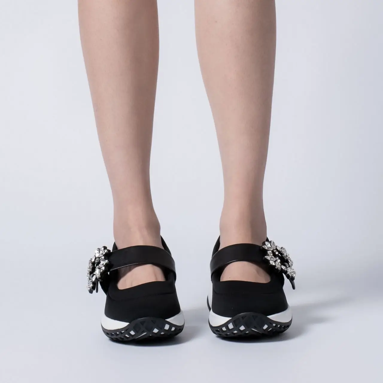 シューズ・サンダルその他 ROGER VIVIER Black nappa ballerina with straps RVW69234560D1PB999-02.jpg