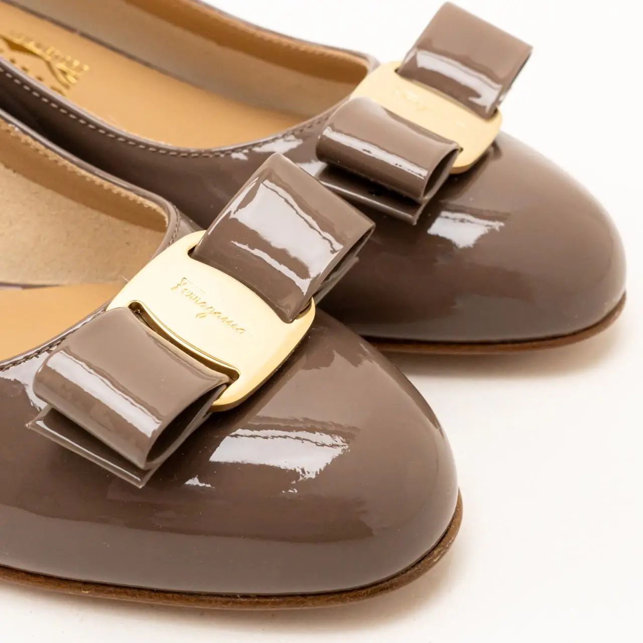 靴 Salvatore Ferragamo Vara WRT 3.0 Salvatore Ferragamo Vara WRT 3.0