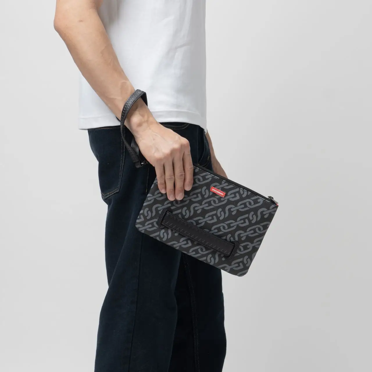 Sprayground Chain Clutch Bag Black Silver – voilà.id