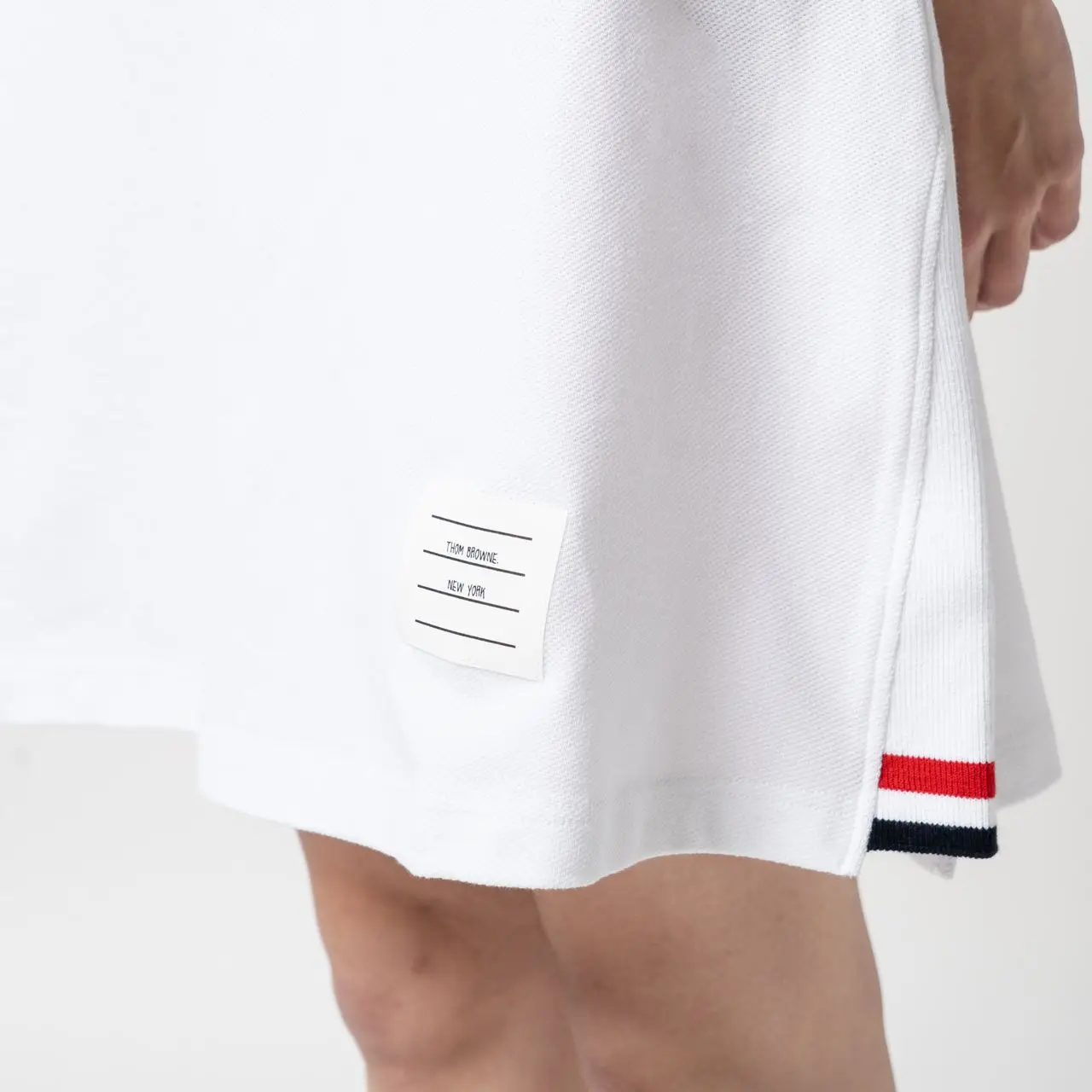 ワンピース THOM BROWNE Women Mid Skirts FDSD78C06177100 White Thom Browne // Grey & White Plaid & Floral Midi Skirt – VSP