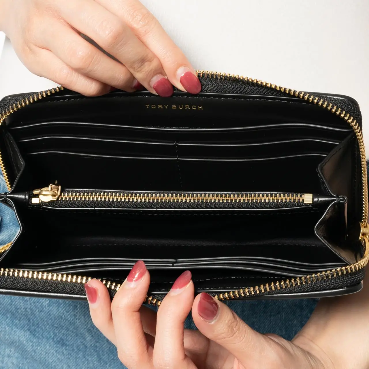 Tory Burch Kira Diamond Quilt Zip Continental Wallet Black