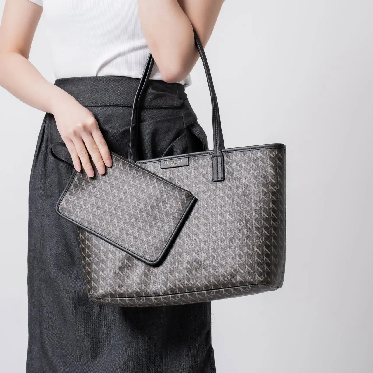 Tory Burch Ever-Ready Coated Canvas Zip Small Tote Bag Black