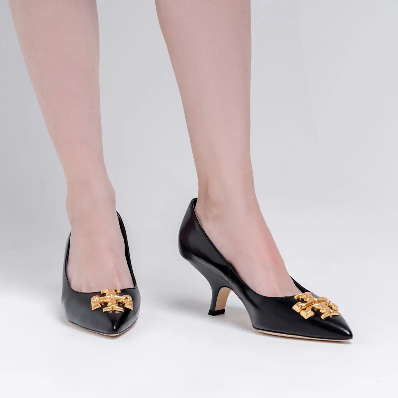 Tory Burch Eleanor 65 Angled Leather Pumps Black – voilà.id