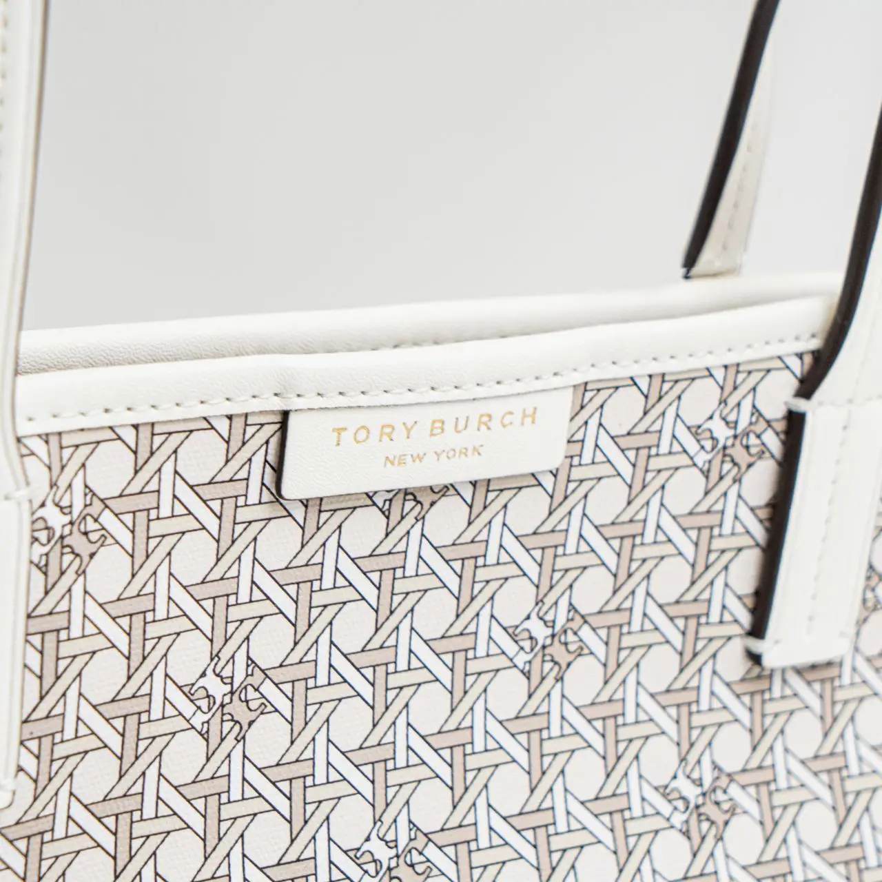 Tory burch white tote outlet