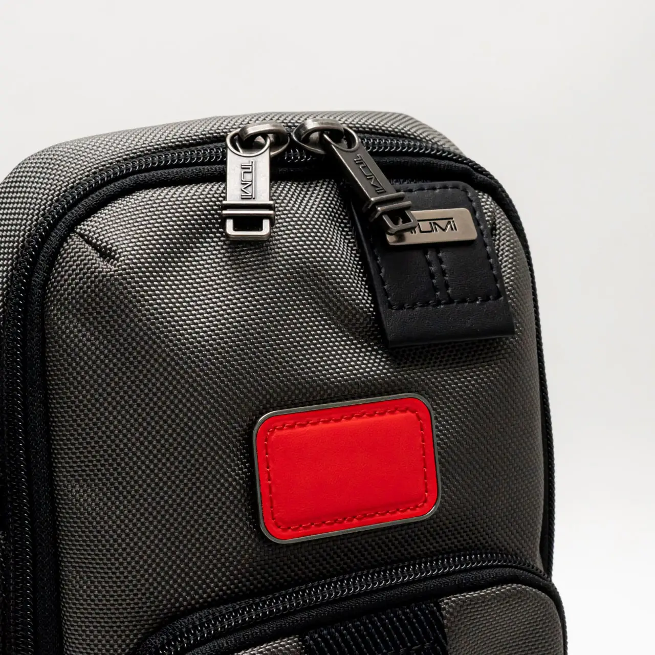 【新品未使用】TUMIボディーバッグ2223402CPO Slim Sling TUMI（トゥミ） 正規品5年保証 ボディバッグ スリングバッグ ALPHA