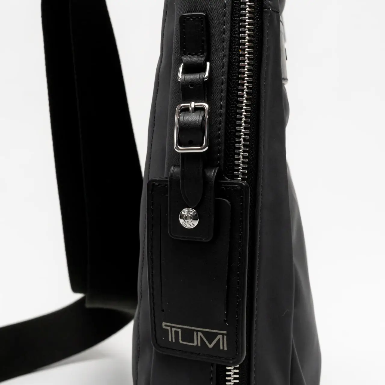 Tumi Ridgeview Sling Bag Grey – voilà.id