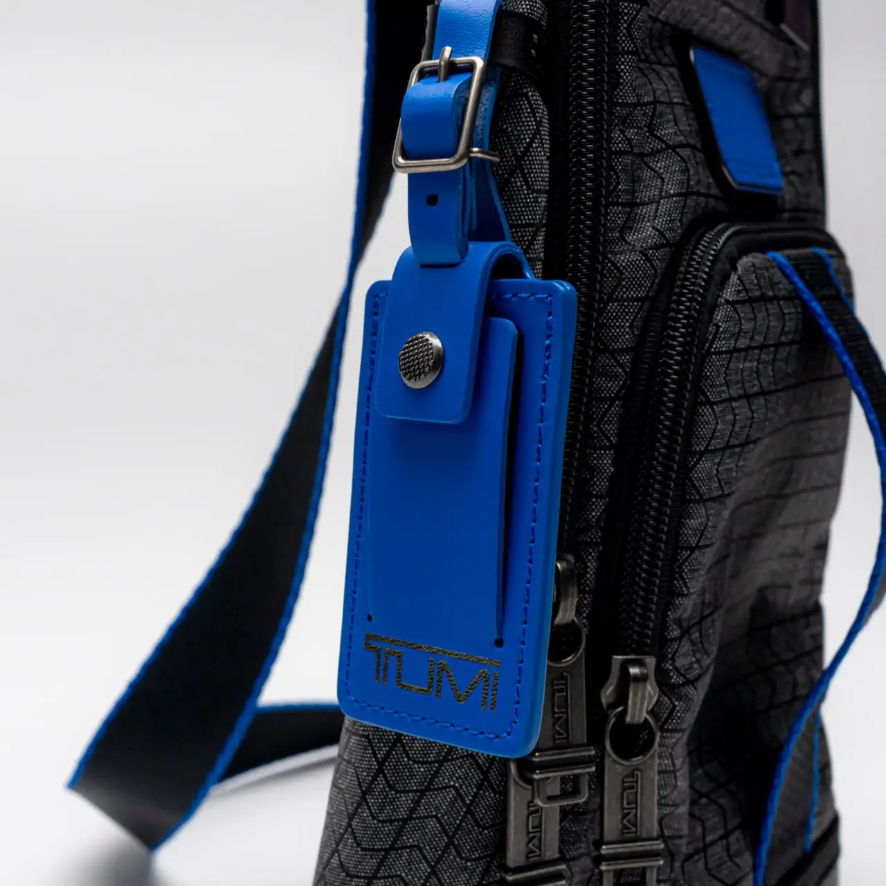 Tumi Fife Slim Sling Bag Canvas Grey Blue – voilà.id Tumi Fife Slim Sling Bag Canvas Grey Blue – voilà.id