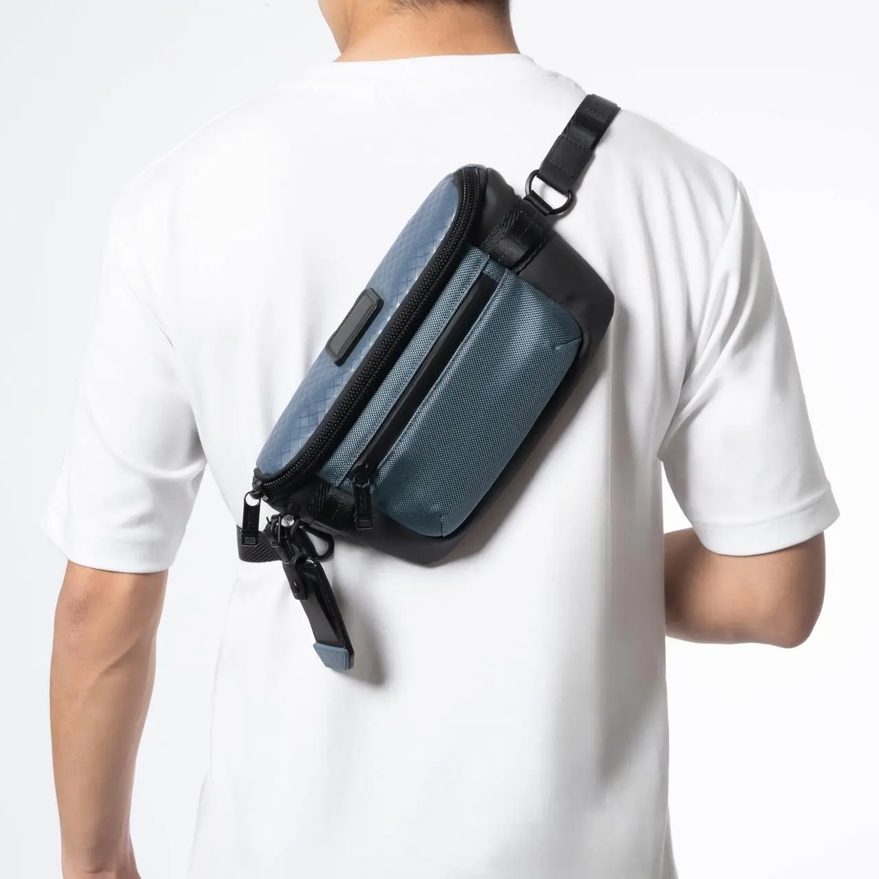 Classified waist pack ボディバッグ Tumi Alpha Bravo Classified Waist Pack Nevado Blue – voilà.id