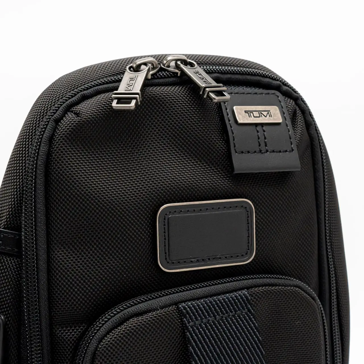Tumi Fife Slim Sling Bag Black – voilà.id