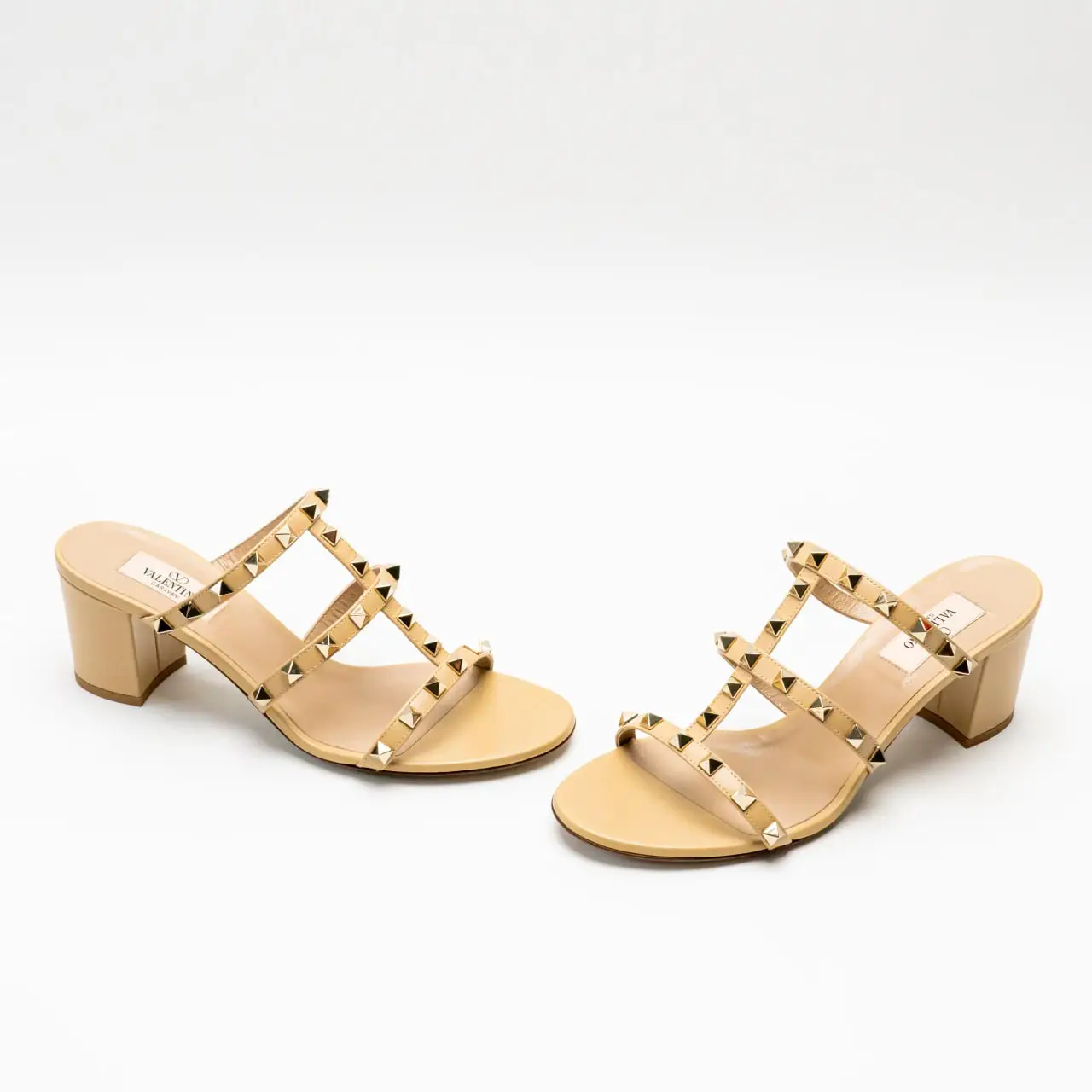 Valentino Garavani Rockstud 60 Chunky Calfskin Leather Valentino Garavani Rockstud 60 Chunky Calfskin Leather