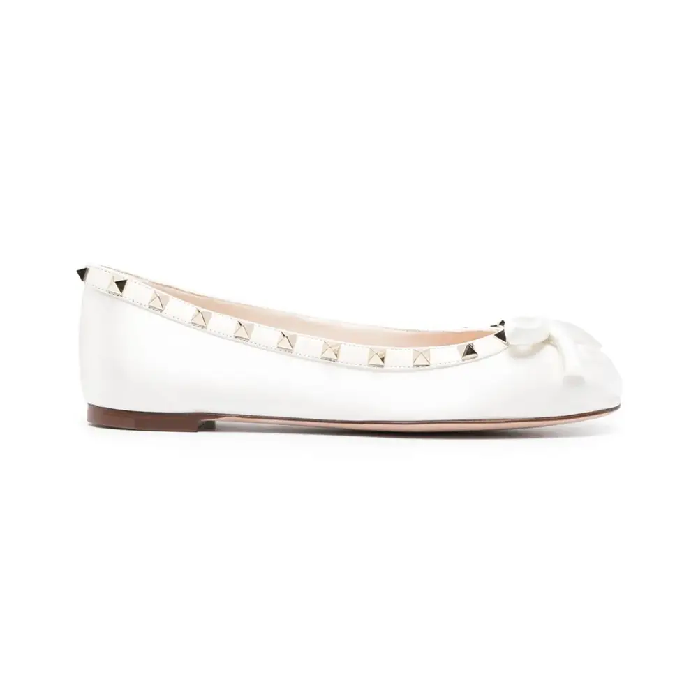 バレエシューズ Valentino Garavani Ivory Leather Ballerinas Valentino Garavani Ivory Leather Ballerina – LOZURI®