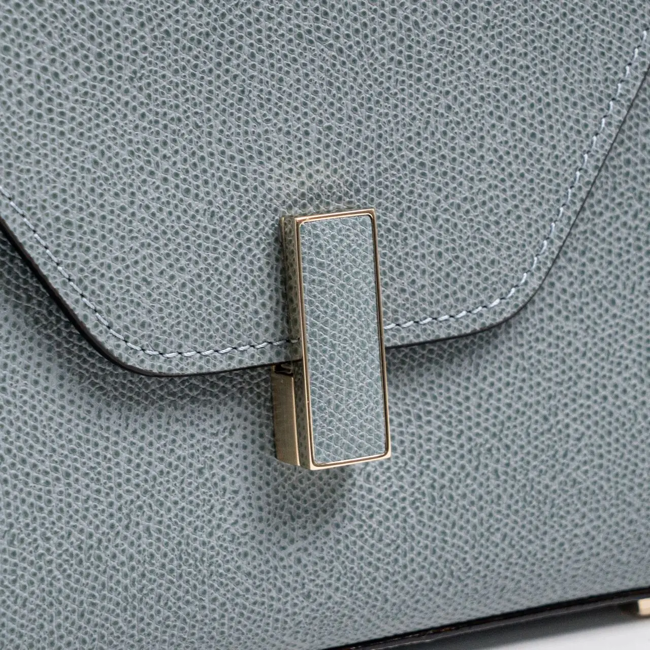 【関税送料込】Valextra Iside Crossbody Micro Bag Smokey Blue Blue Leather Micro top handle bag | Valextra Iside