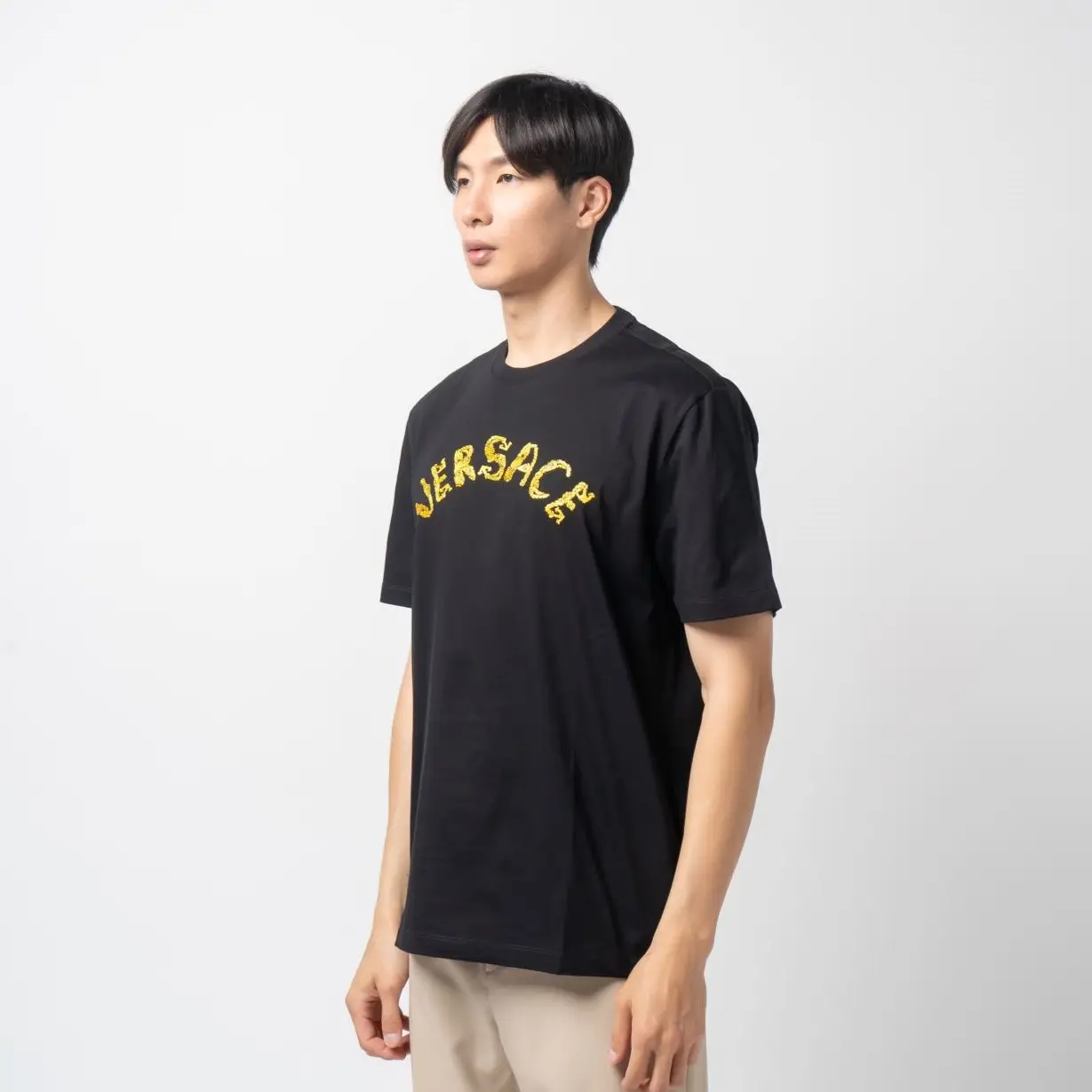 Versace Seashell Baroque Logo T-Shirt Black – voilà.id