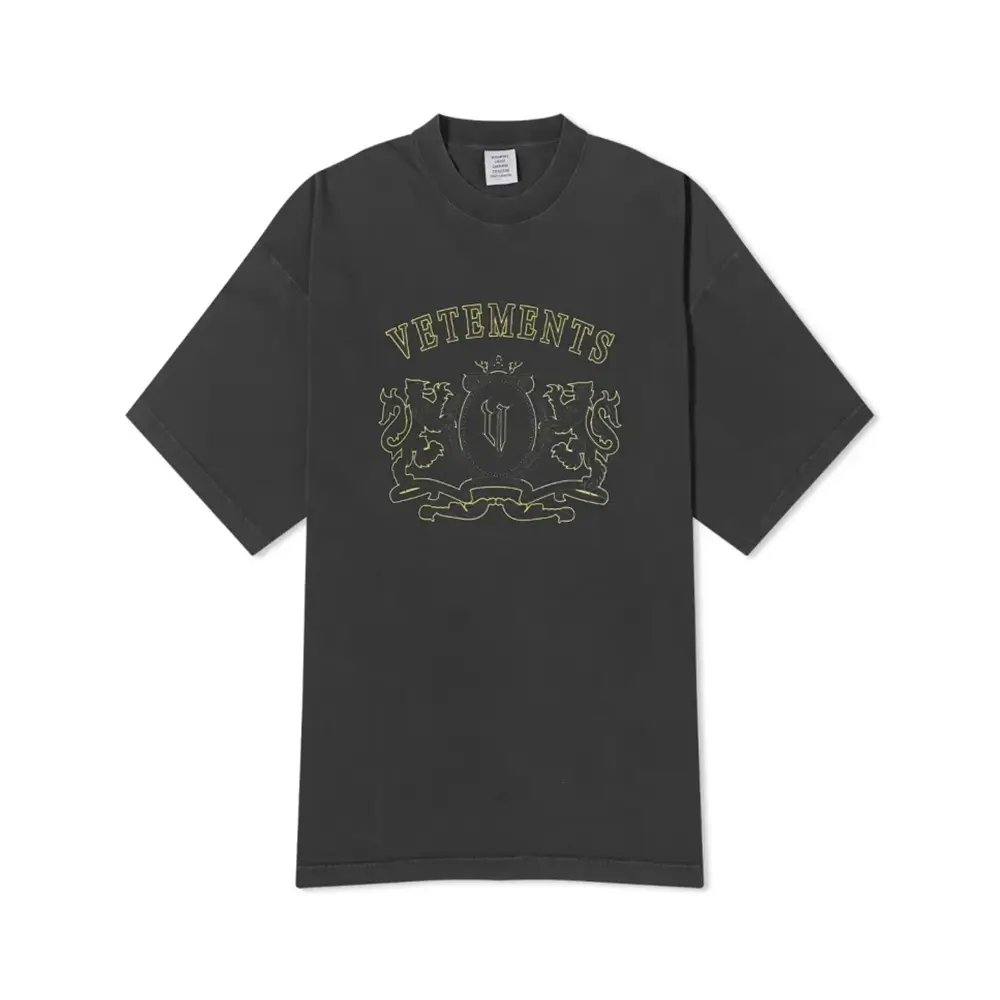 Fendi FF Canvas Patch Oversized T-Shirt Black – voilà.id